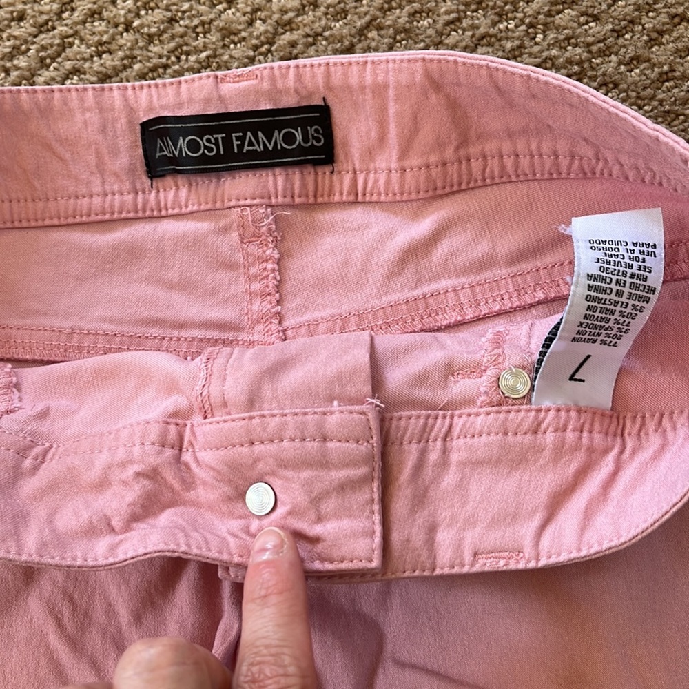 Shorts - Picture 2 of 3
